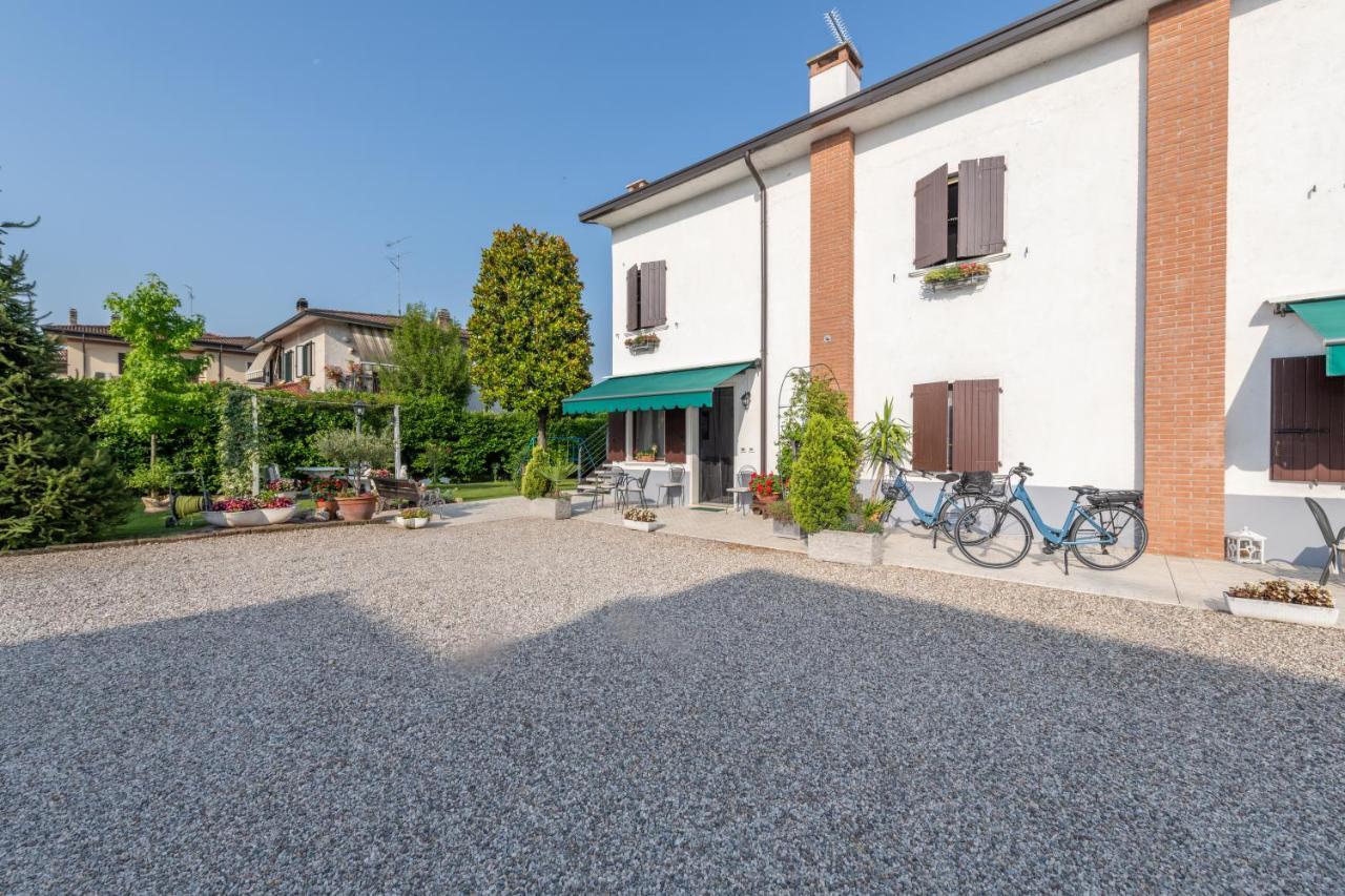 Vila Casacobelli Monzambano Exteriér fotografie